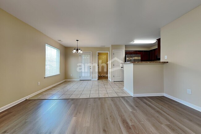 Building Photo - 10185 Sorrento Pl