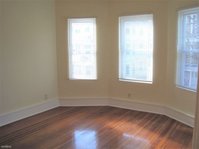 Foto del edificio - 6 Millet St