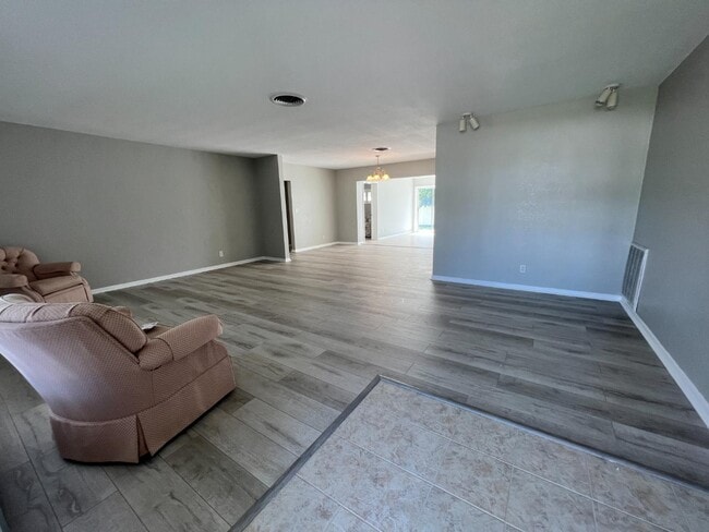 Foto del edificio - 4220 49th Ave S