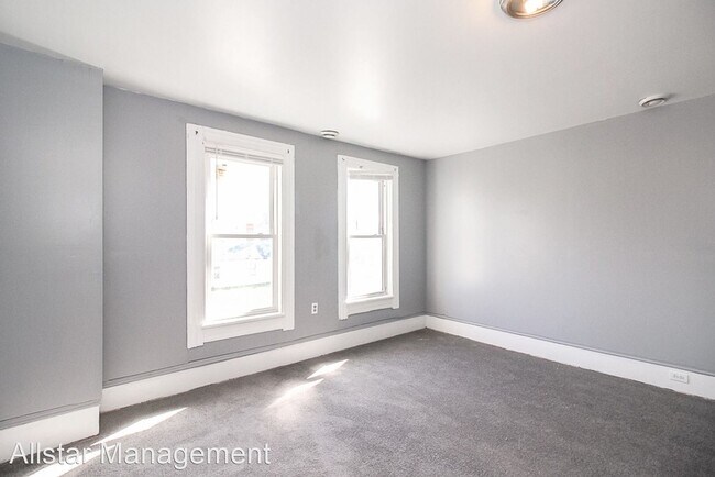 Building Photo - 2 br, 1 bath House - 3318 W 31st Street, Up