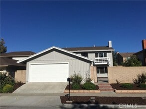 Building Photo - 54 Gillman St