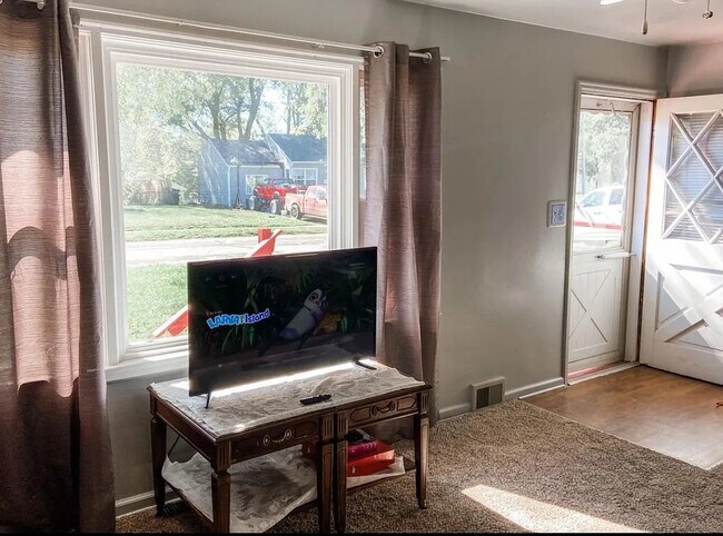 Foto del edificio - 713 Vest Dr