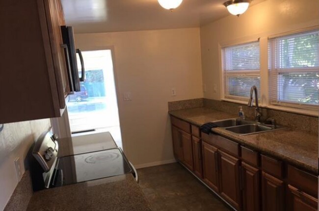 Building Photo - Charming 4-Bedroom Home in the Heart of Reno!