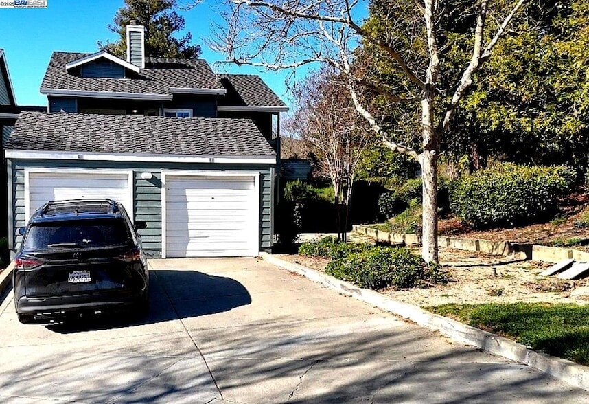 Primary Photo - 8170 Mountain View Dr