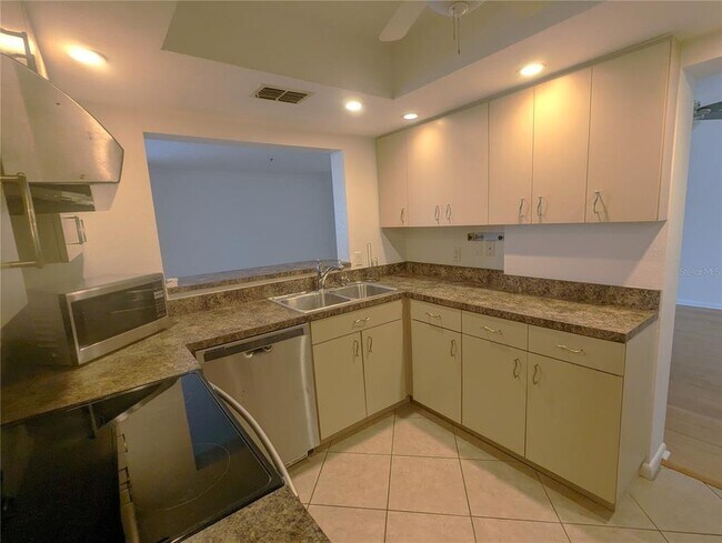 Building Photo - 2744 Orchid Oaks Dr