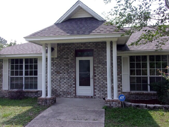 Foto del edificio - 549 Long Lake Dr