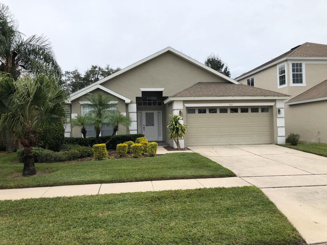 Primary Photo - Upscale 3 bedroom 2 bathroom in Gated Comm...