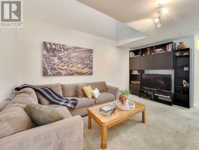 Building Photo - 23 Belleville St