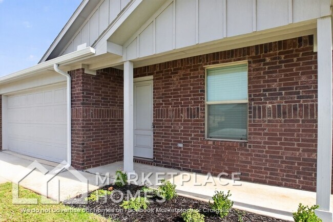 Foto del edificio - 9721 NW 124th St