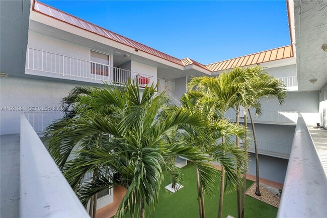 Foto del edificio - 455 S Pine Island Rd