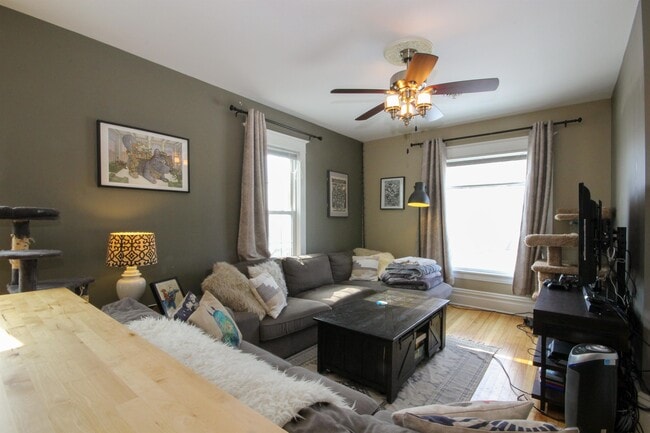 Foto del edificio - 1315 5th St NE