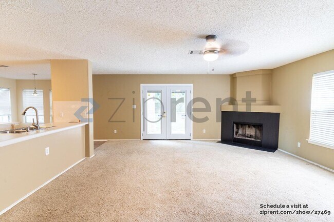 Foto del edificio - 11301 Pickard Ln