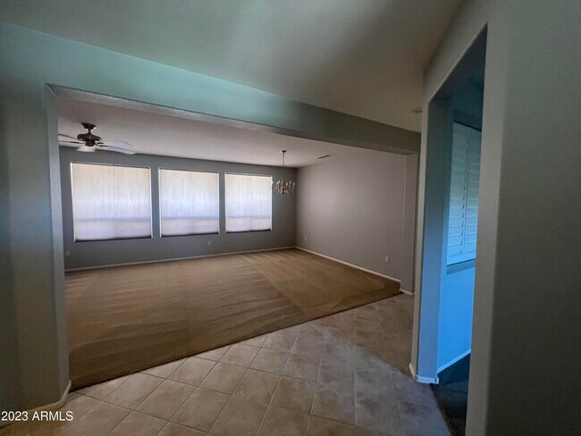 Building Photo - 15771 W Mill Valley Ln