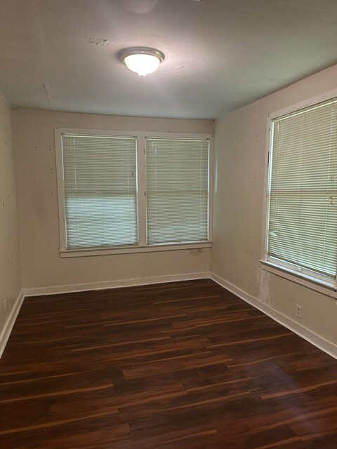 Foto del edificio - 1328 N 14th St