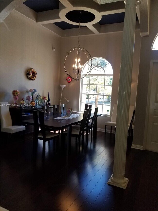 Foto del edificio - 6215 SW 56th St