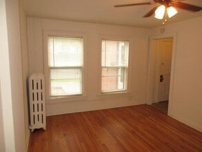 Building Photo - 121 E Gorham St