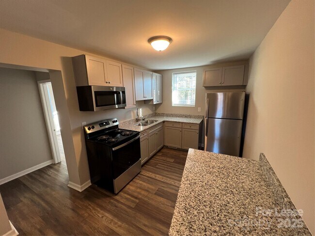 Foto del edificio - 415 19th St SW