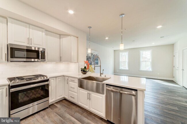 Building Photo - 12843 Milling Stone Terrace
