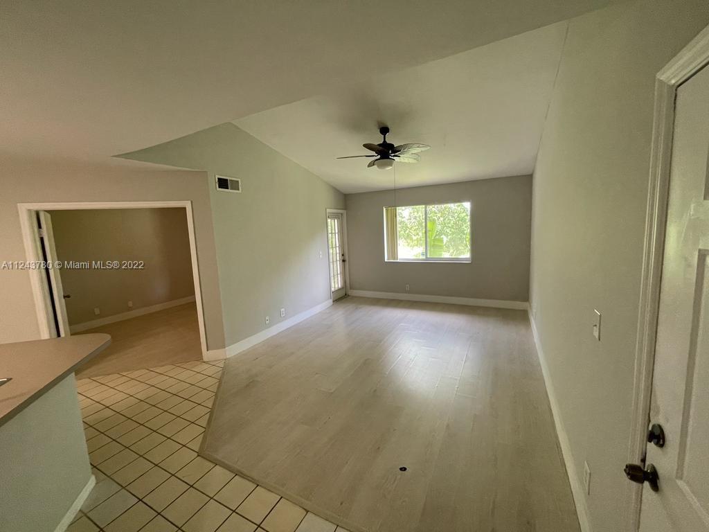 4025 W McNab Rd Unit E303, Pompano Beach, FL 33069 Condo for Rent in