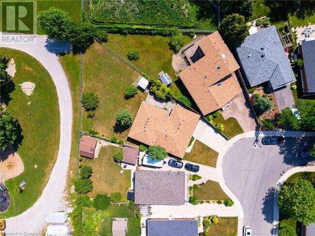 Photo du bâtiment - 84 Tyrone Dr