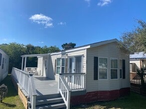 Building Photo - 4825-4A1A A1A S