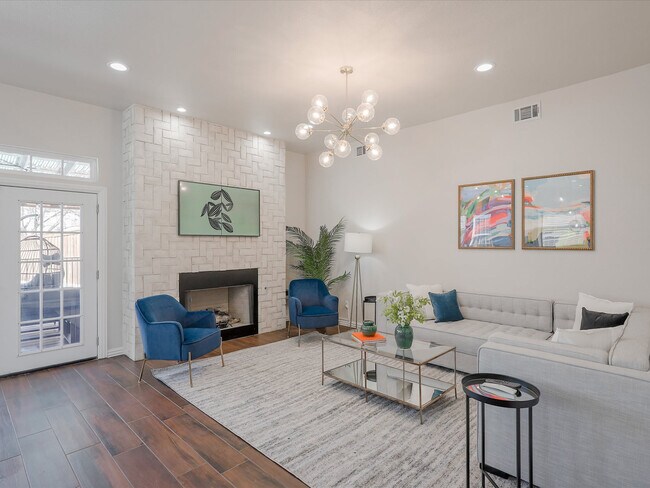 Foto del edificio - 2620 Bordeaux Dr