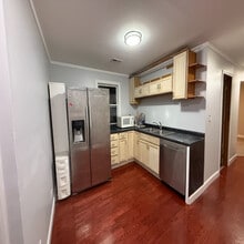 Building Photo - 5351 N Kimball Ave