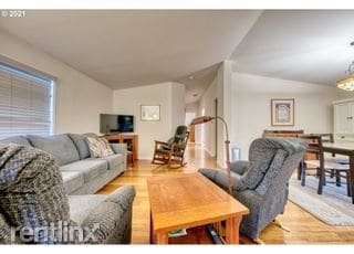 Building Photo - 1475 Green Acres Rd