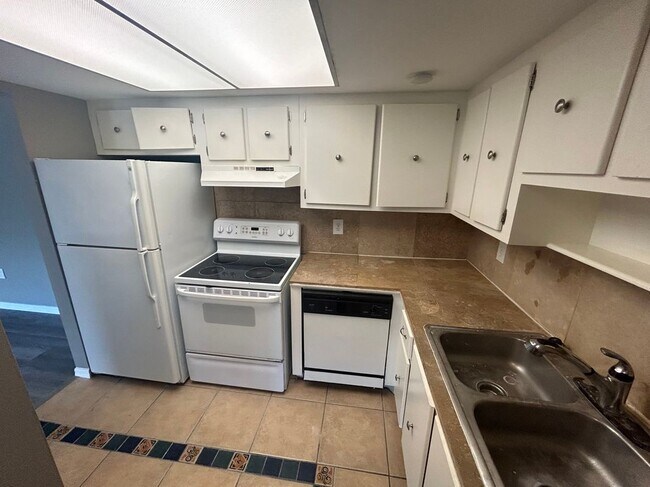 Foto del edificio - 3704 Broadway, 316