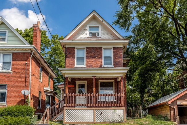 Photo - 208 Bosley St House