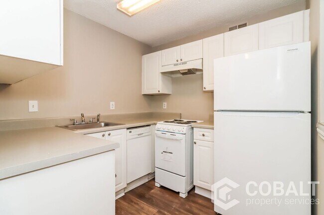 Foto del edificio - 987 Collier Rd NW