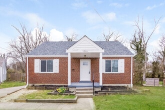 Building Photo - 1516 Collegewood Ln