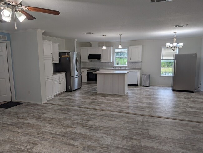 Foto del edificio - 6806 Pearson Ln