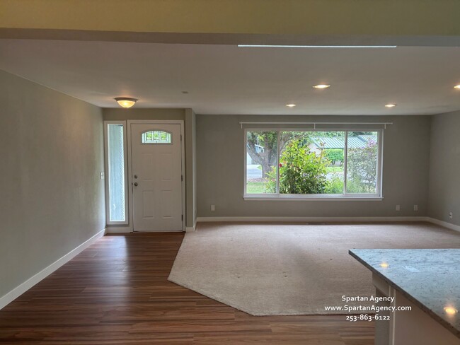 Foto del edificio - 1529-1513 13 Ave NW