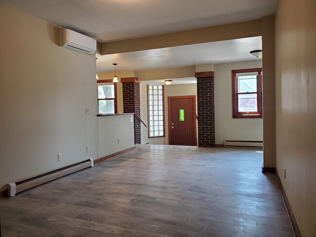 Building Photo - 3746 S Clement Ave
