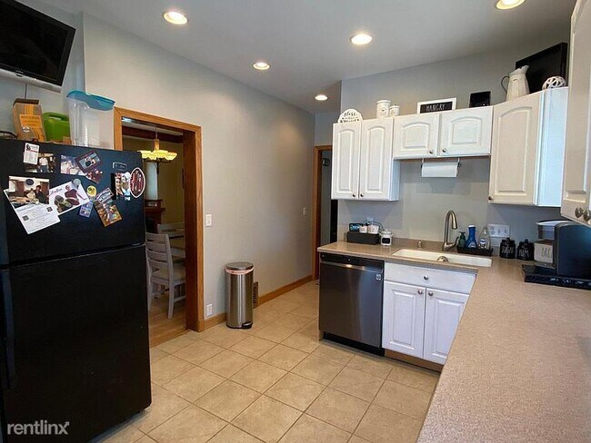 Foto del edificio - 3 br, 2 bath House - 2744 Redick Ave