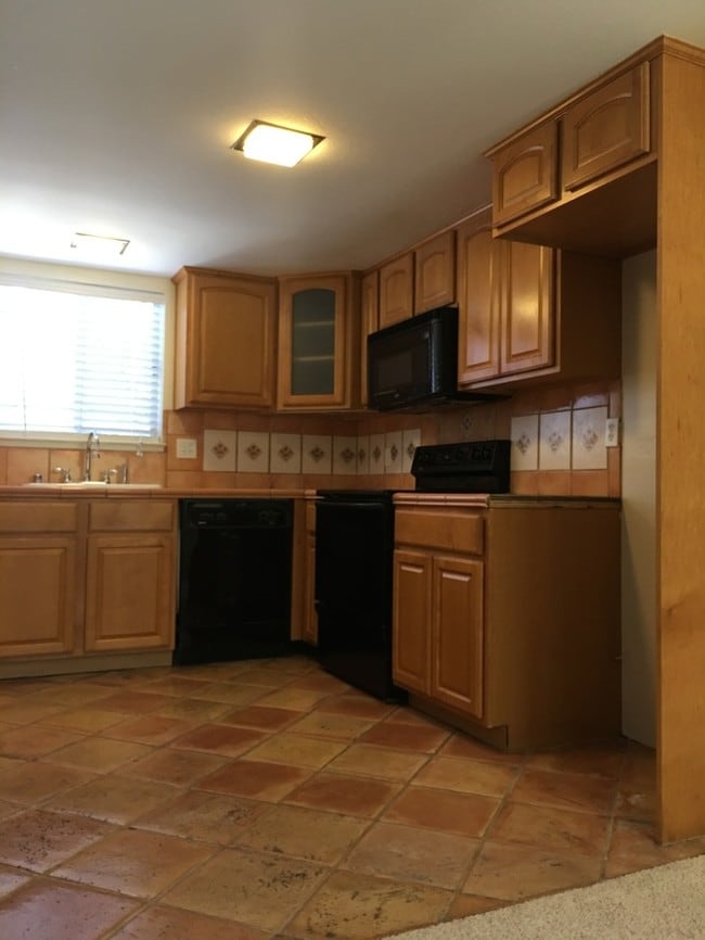 Building Photo - 14225 Lora Dr