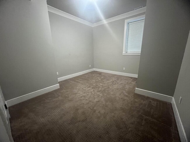 Building Photo - Basement-163xx 25TH AVENUE