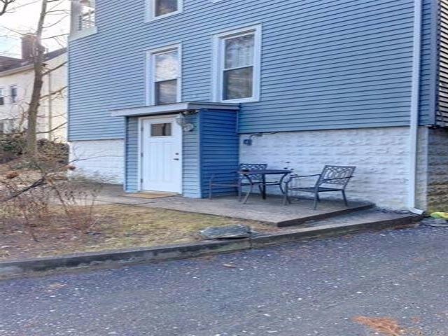 Building Photo - 19 S Midland Ave