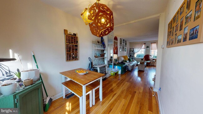 Foto del edificio - 3621 S Taylor St