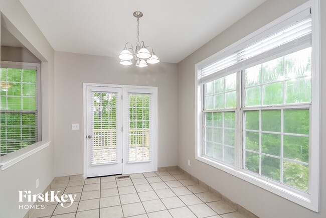 Foto del edificio - 138 Shady View Pl