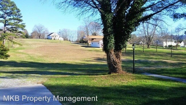Building Photo - 3713 Azalea Rd