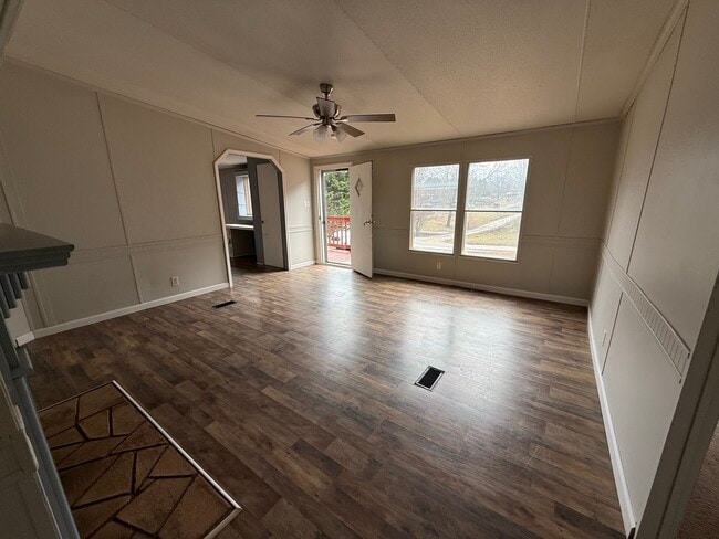 Building Photo - 142 Co Rd 405