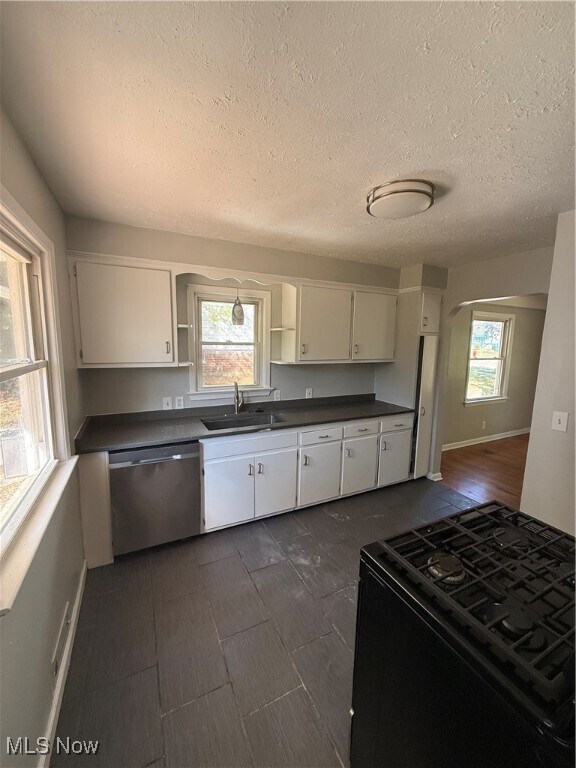 852 Washington St Bedford, OH 44146 – photo 3