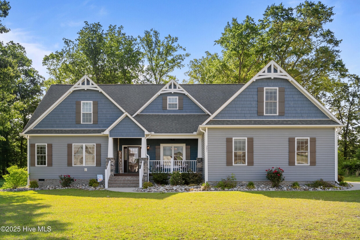 Foto principal - 201 Cypress Branch Way