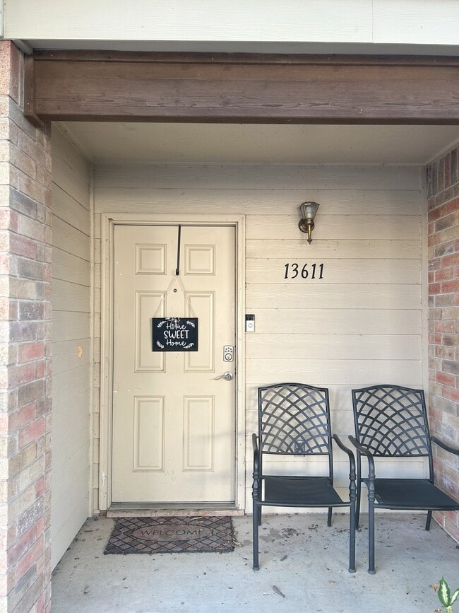 Front Porch - 13611 Woodstone Way