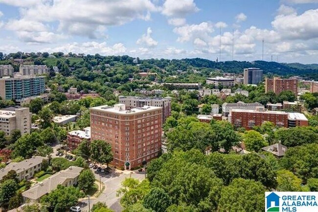 Foto del edificio - 1100 27th St S