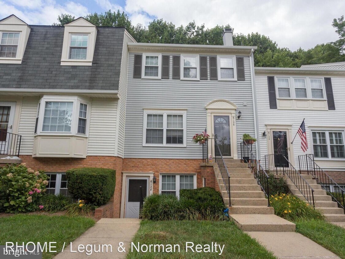 2 br, 1 bath House 6128 Old Landing House Rental in Burke, VA