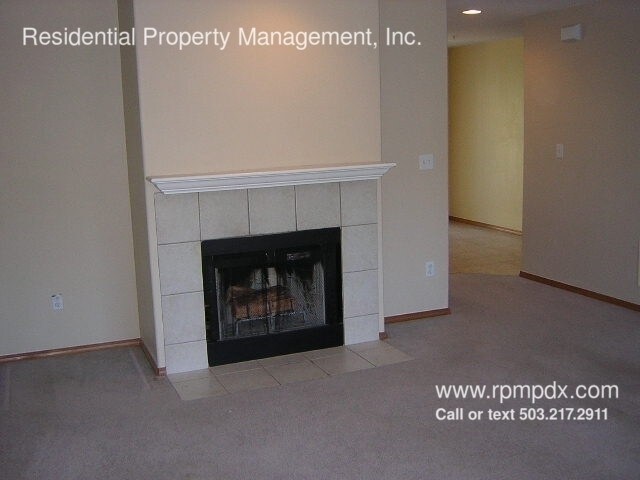 Building Photo - 1244 SW 160th Ave