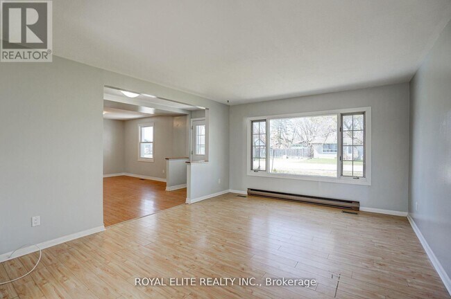 Building Photo - 339 Winnifred Dr